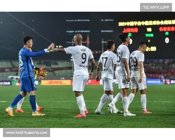 上海海港零射正暴露问题 中场缺少组织者致进攻停滞